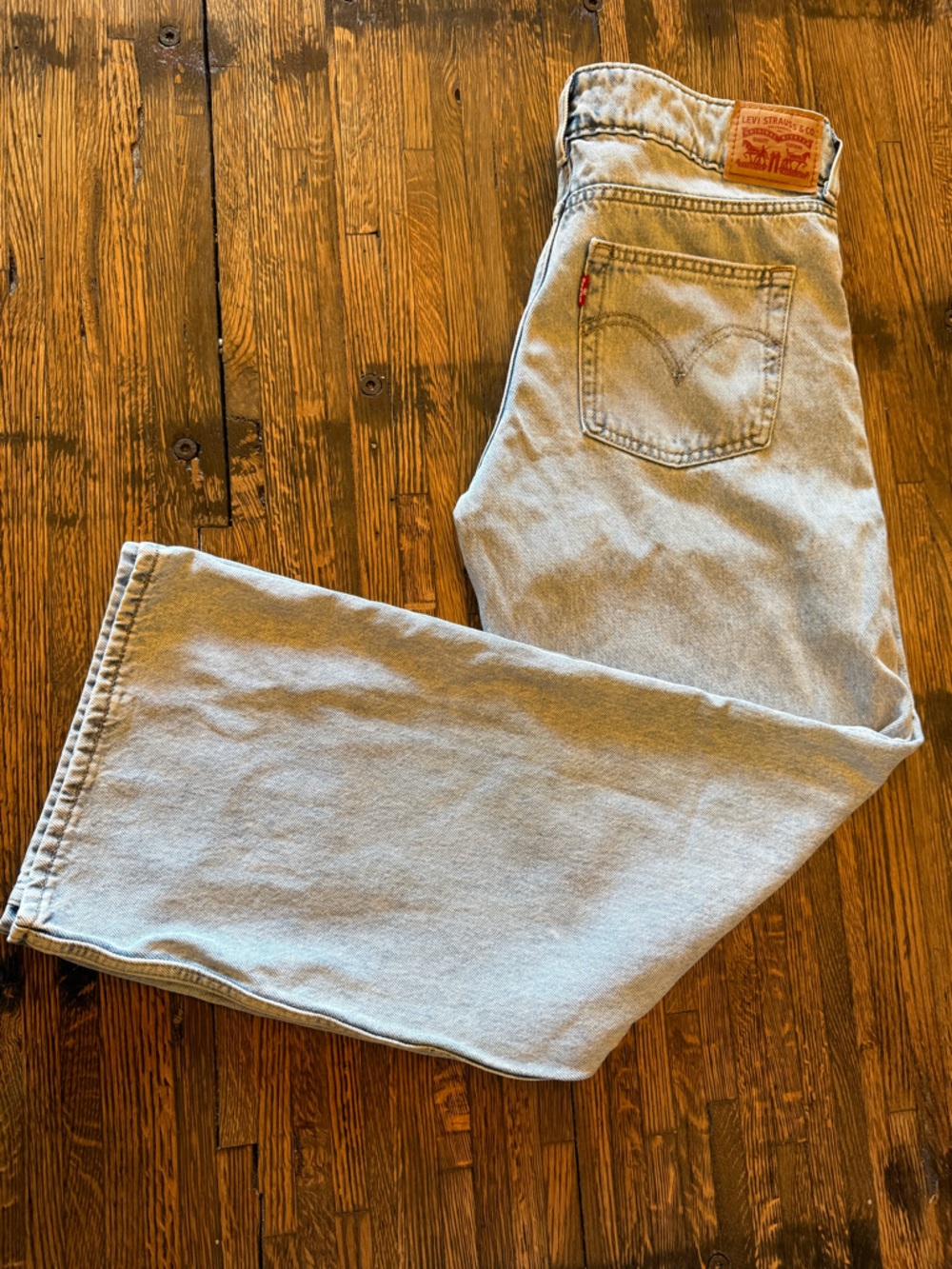 LEVI'S Superlow Loose Womens Jeans — size 29 — NWOT - Picture 6 of 6
